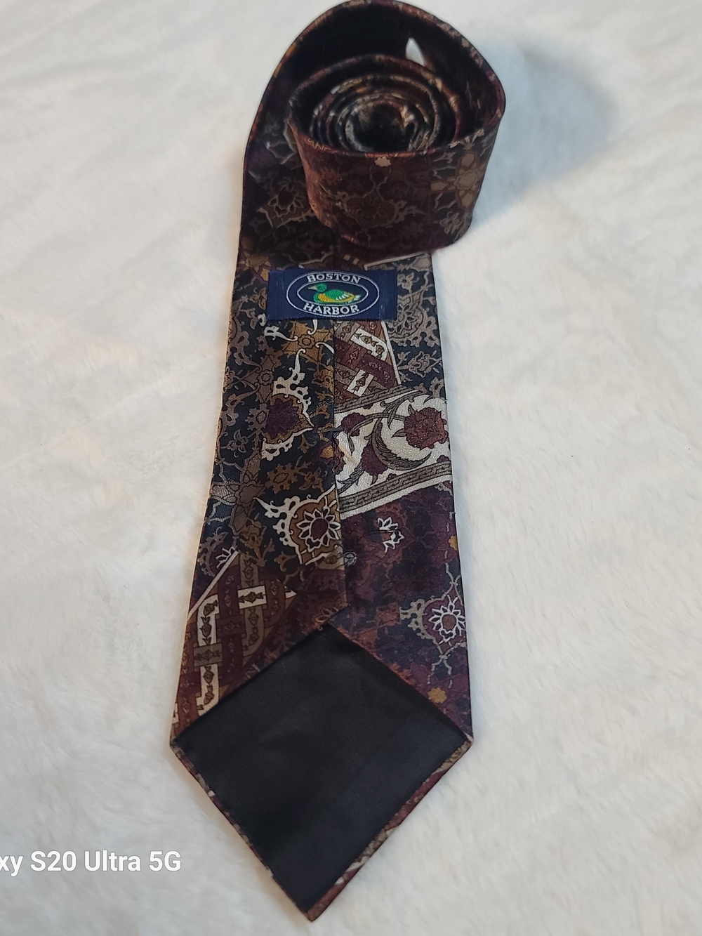 Men's Paisley Pattern Tie in Burgundy and Black - Picture 2 of 4